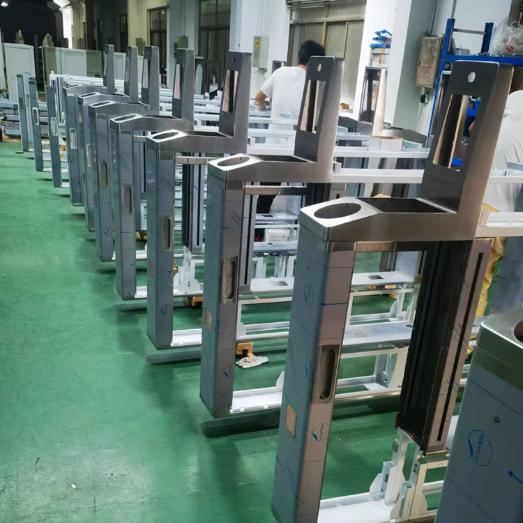 帶人臉識(shí)別閘機(jī)